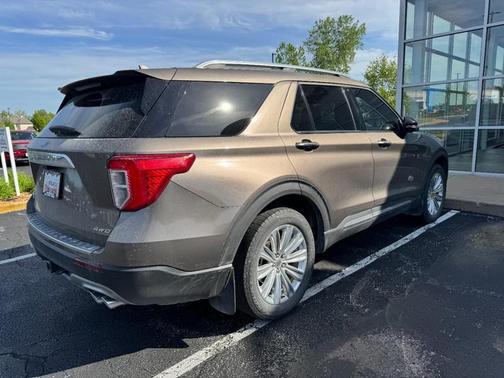 Stone Gray Metallic 2021 Ford Explorer King Ranch