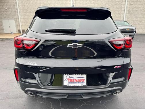 Mosaic Black Metallic 2026 Chevrolet Trailblazer RS