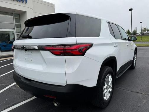 2022 Chevrolet Traverse LS