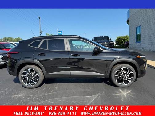 Mosaic Black Metallic 2026 Chevrolet Trax FWD 2RS