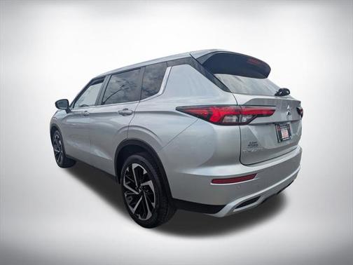 2023 Mitsubishi Outlander SE 2.5 2WD