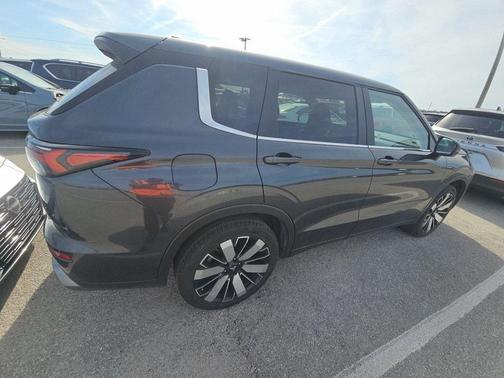 2025 Mitsubishi Outlander SE 2.5 2WD