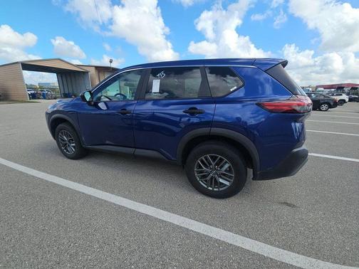 Caspian Blue Metallic 2023 Nissan Rogue S