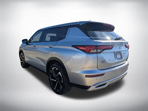 2024 Mitsubishi Outlander SE 2.5 2WD