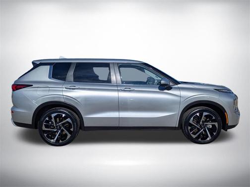 2024 Mitsubishi Outlander SE 2.5 2WD