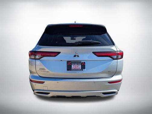 2024 Mitsubishi Outlander SE 2.5 2WD