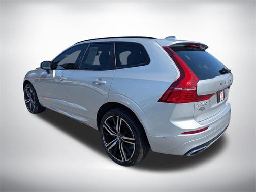 2021 Volvo XC60 T5 R-Design