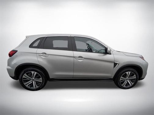 2024 Mitsubishi Outlander Sport SE
