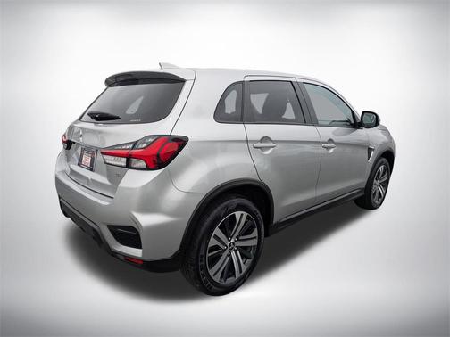 2024 Mitsubishi Outlander Sport SE