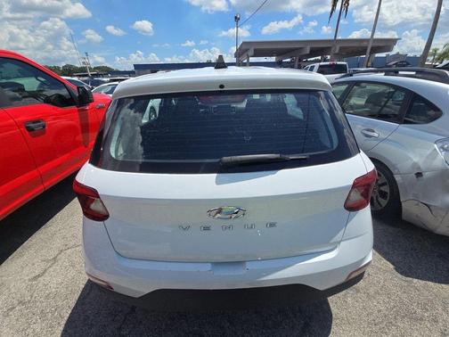 2021 Hyundai VENUE SE