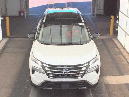 2024 Nissan Rogue Platinum