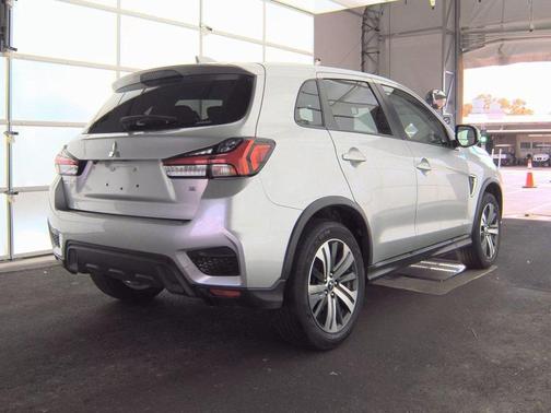 2024 Mitsubishi Outlander Sport SE