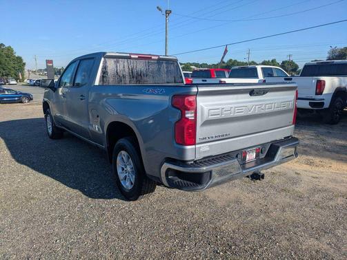 Sterling Gray Metallic 2023 Chevrolet Silverado 1500 LT