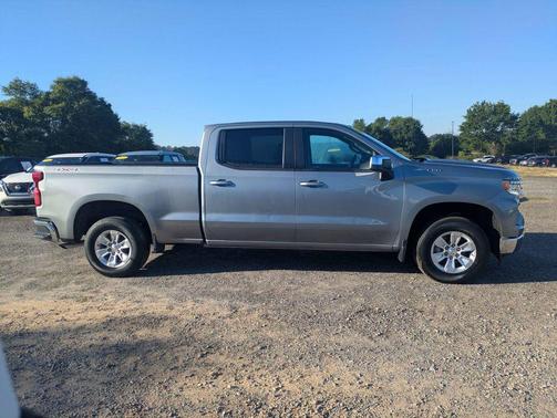 Sterling Gray Metallic 2023 Chevrolet Silverado 1500 LT