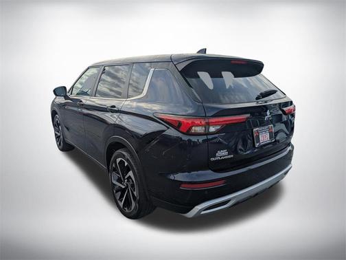 2023 Mitsubishi Outlander SE 2.5 2WD