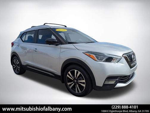 2020 Nissan Kicks SR