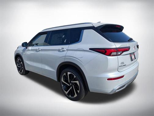 2025 Mitsubishi Outlander PHEV SEL