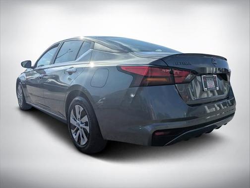 2023 Nissan Altima S FWD