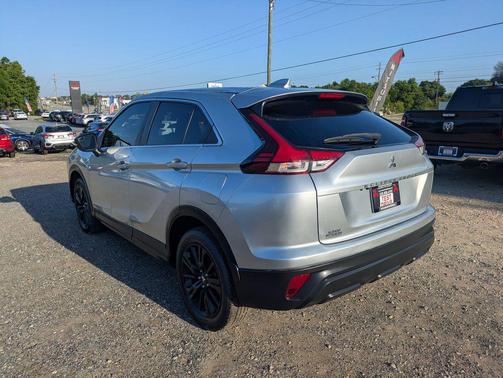 2023 Mitsubishi Eclipse Cross LE