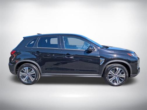 2025 Mitsubishi Outlander Sport SE