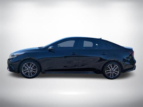Aurora Black 2024 Kia Forte GT-Line