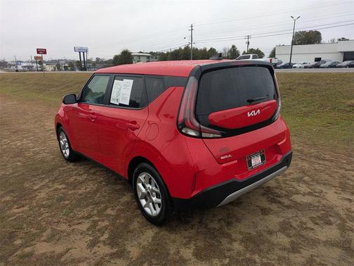 2024 Kia Soul LX