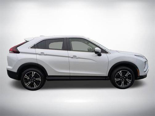 2023 Mitsubishi Eclipse Cross SE