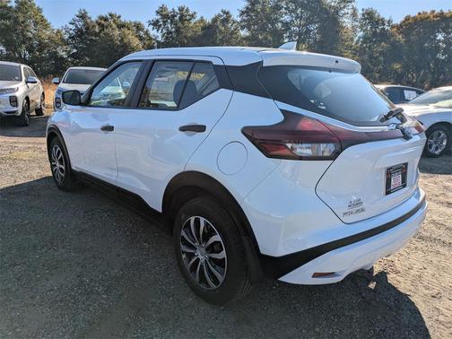 2024 Nissan Kicks S