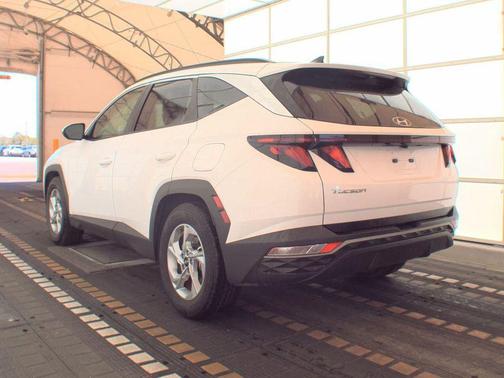 White Pearl 2024 Hyundai TUCSON SEL