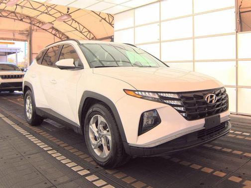 White Pearl 2024 Hyundai TUCSON SEL