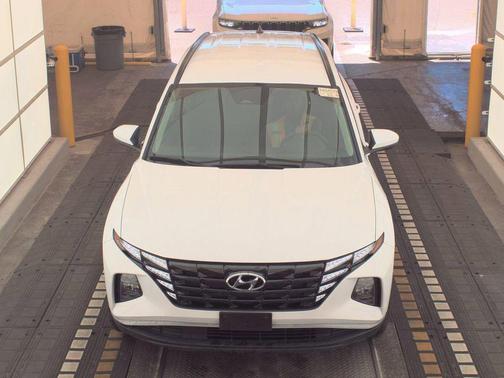 White Pearl 2024 Hyundai TUCSON SEL