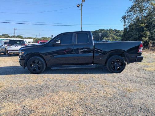 Diamond Black Crystal Pearlcoat 2022 RAM 1500 Big Horn/Lone Star