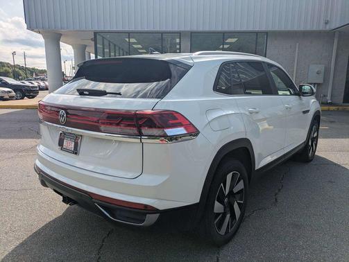 Pure White 2024 Volkswagen Atlas Cross Sport 2.0T SE w/Technology
