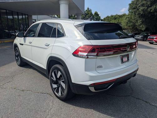 Pure White 2024 Volkswagen Atlas Cross Sport 2.0T SE w/Technology