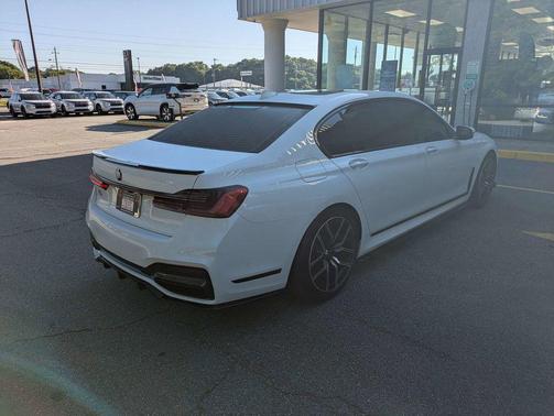 Alpine White 2021 BMW 740 740i