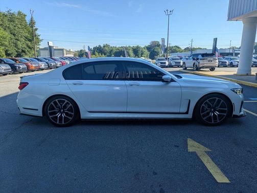 Alpine White 2021 BMW 740 740i