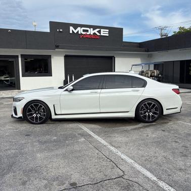 Alpine White 2021 BMW 740 740i