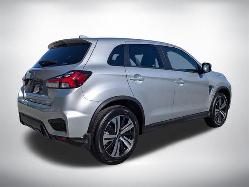 2026 Mitsubishi Outlander Sport SE