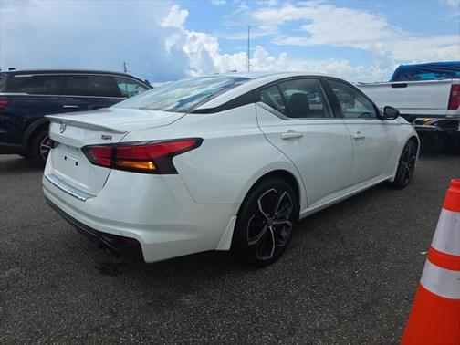 2023 Nissan Altima SR FWD