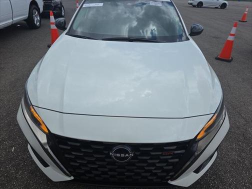 2023 Nissan Altima SR FWD