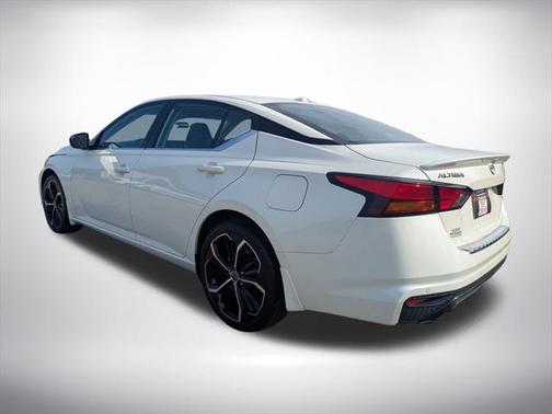 2023 Nissan Altima SR FWD