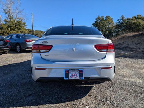2023 Kia Rio LX