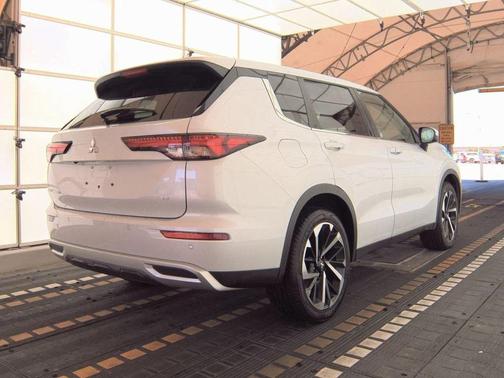 2024 Mitsubishi Outlander SE 2.5 2WD