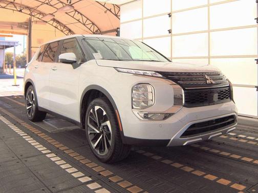 2024 Mitsubishi Outlander SE 2.5 2WD