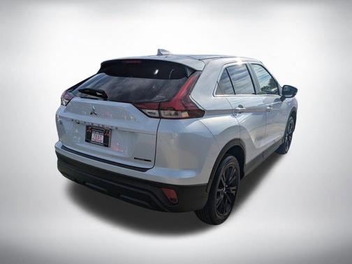 2026 Mitsubishi Eclipse Cross LE