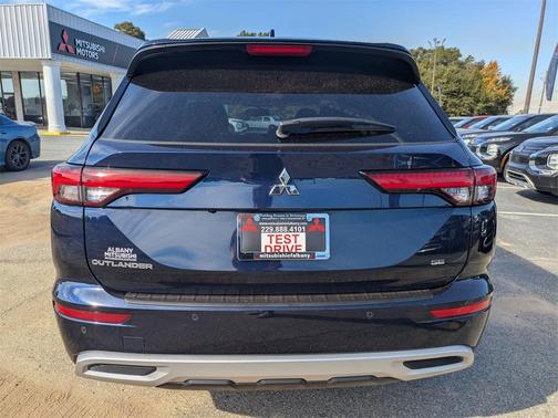 2024 Mitsubishi Outlander SE 2.5 2WD