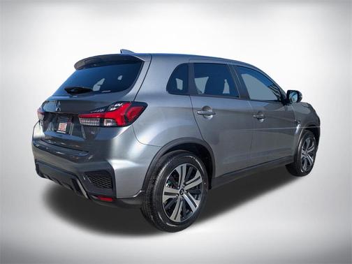 2026 Mitsubishi Outlander Sport SE