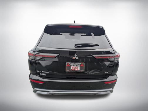 2025 Mitsubishi Outlander SE 2.5 2WD