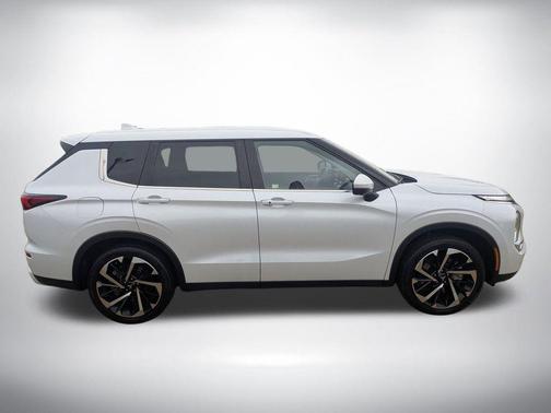 2024 Mitsubishi Outlander SE 2.5 2WD