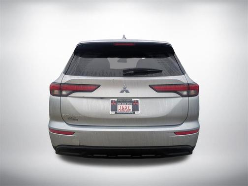 2024 Mitsubishi Outlander ES 2.5 2WD